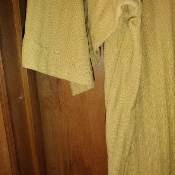 🙂Mens Medium Archipelago short sleeve Gold Knit Shirt 100% Cotton Tee Shirt - Picture 8 of 8